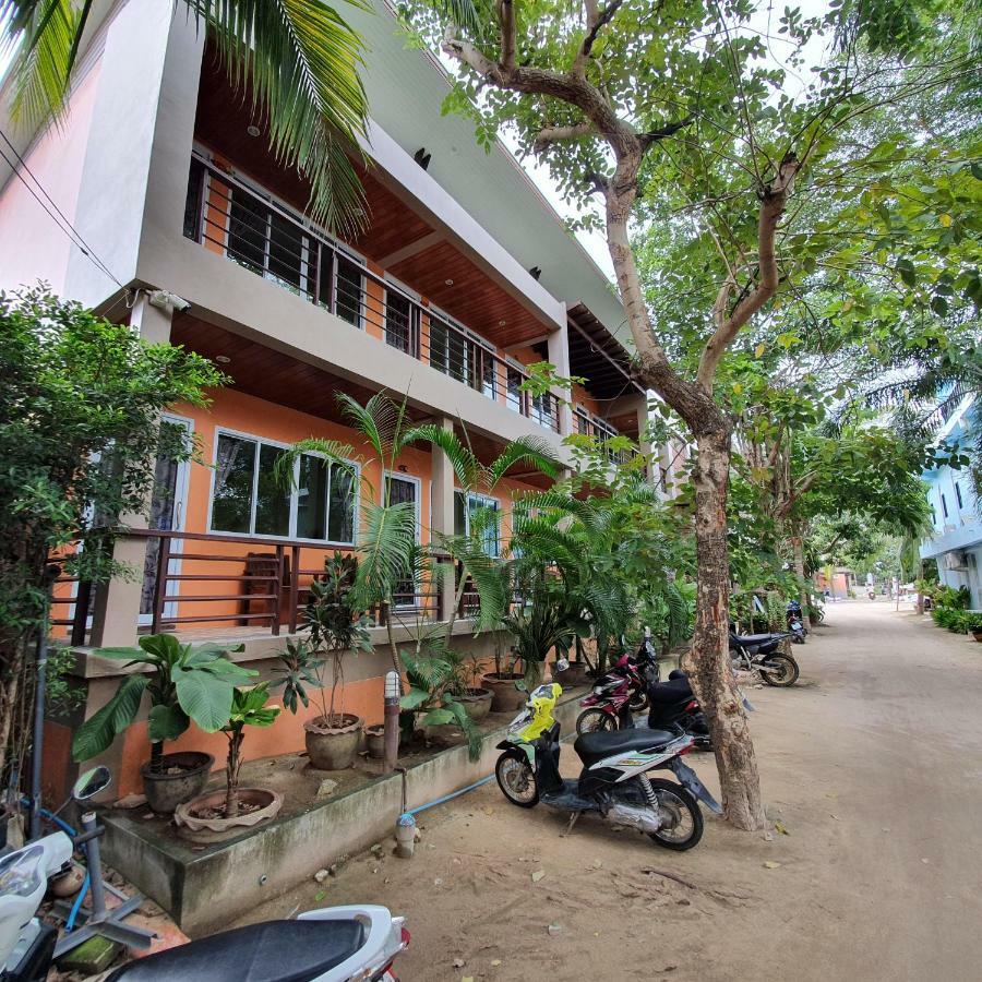 Silver Sands Resort - Тау Экстерьер фото